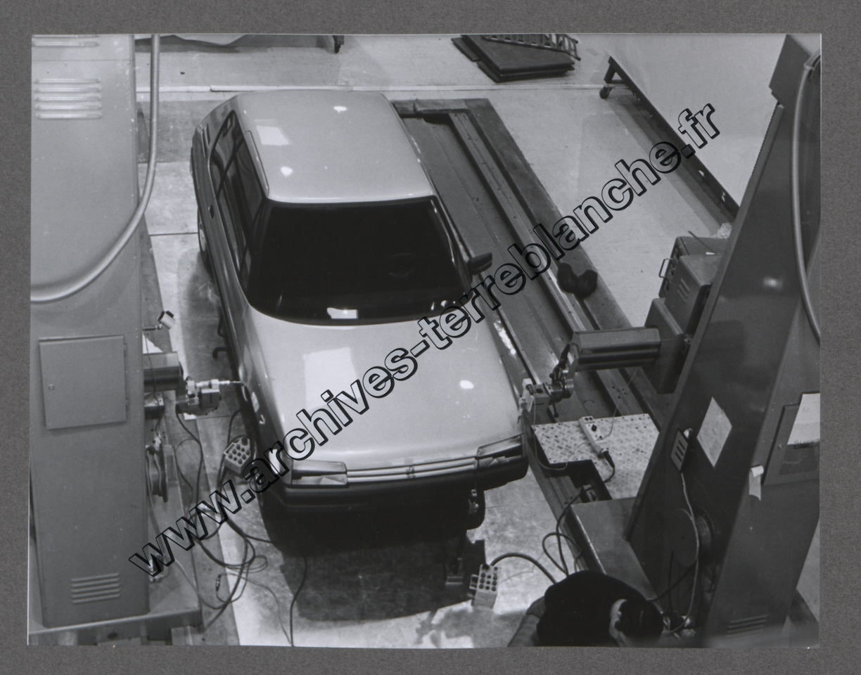 Maquettes et véhicules.