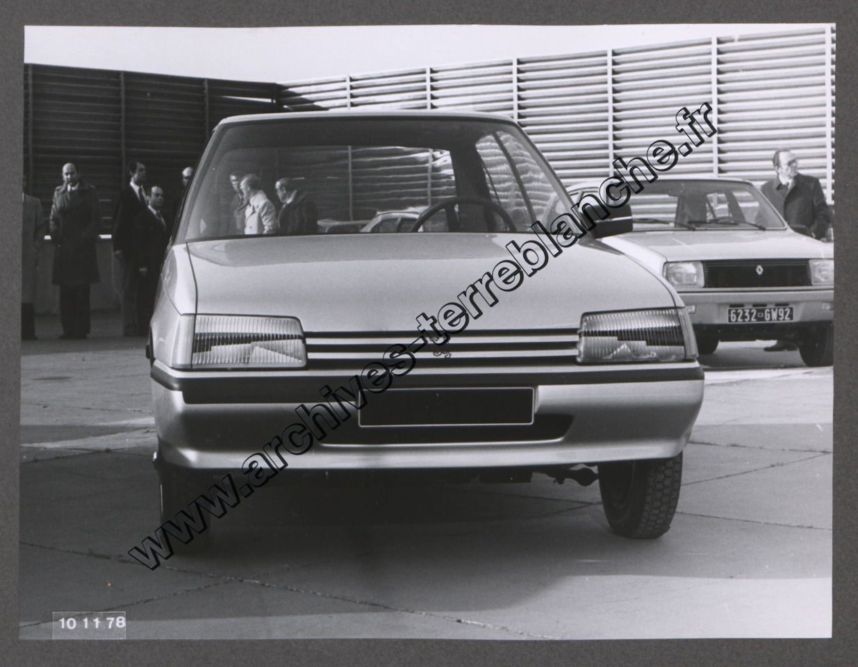 Maquettes et véhicules.