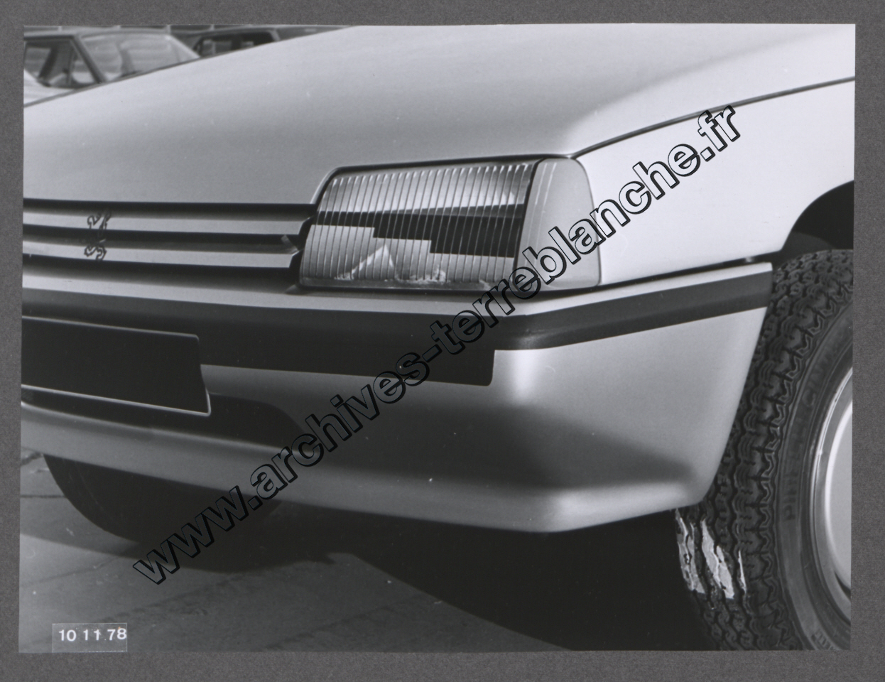 Maquettes et véhicules.